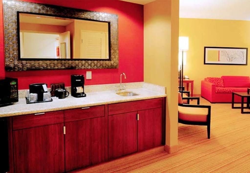 Courtyard By Marriott San Jose